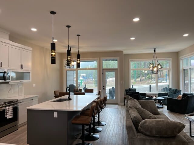 Main Floor 428